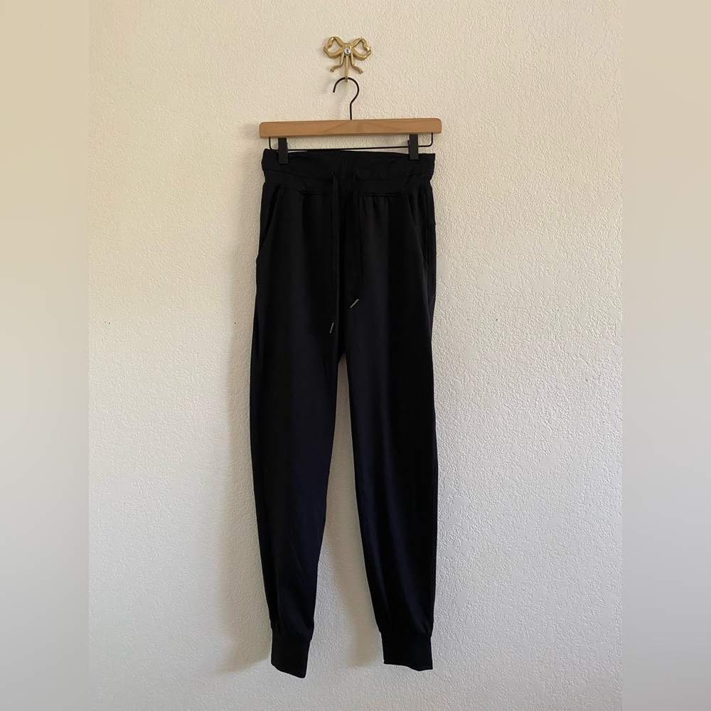 Zyia Active Women’s Black Stretch Joggers Drawstring Size Medium